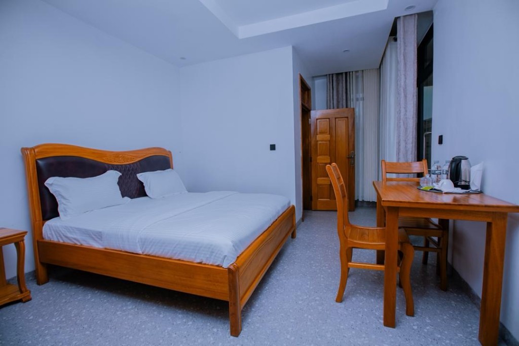 Lodge — Nziza House